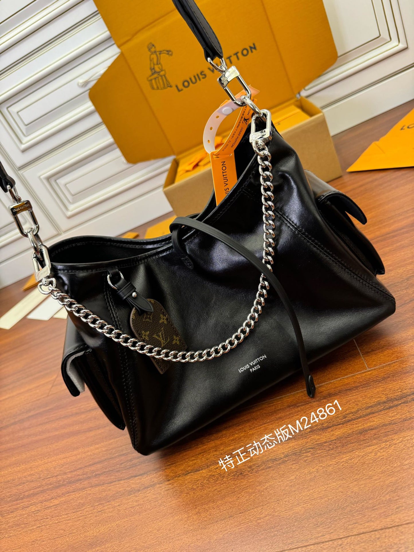 Exquisite leather bags-161