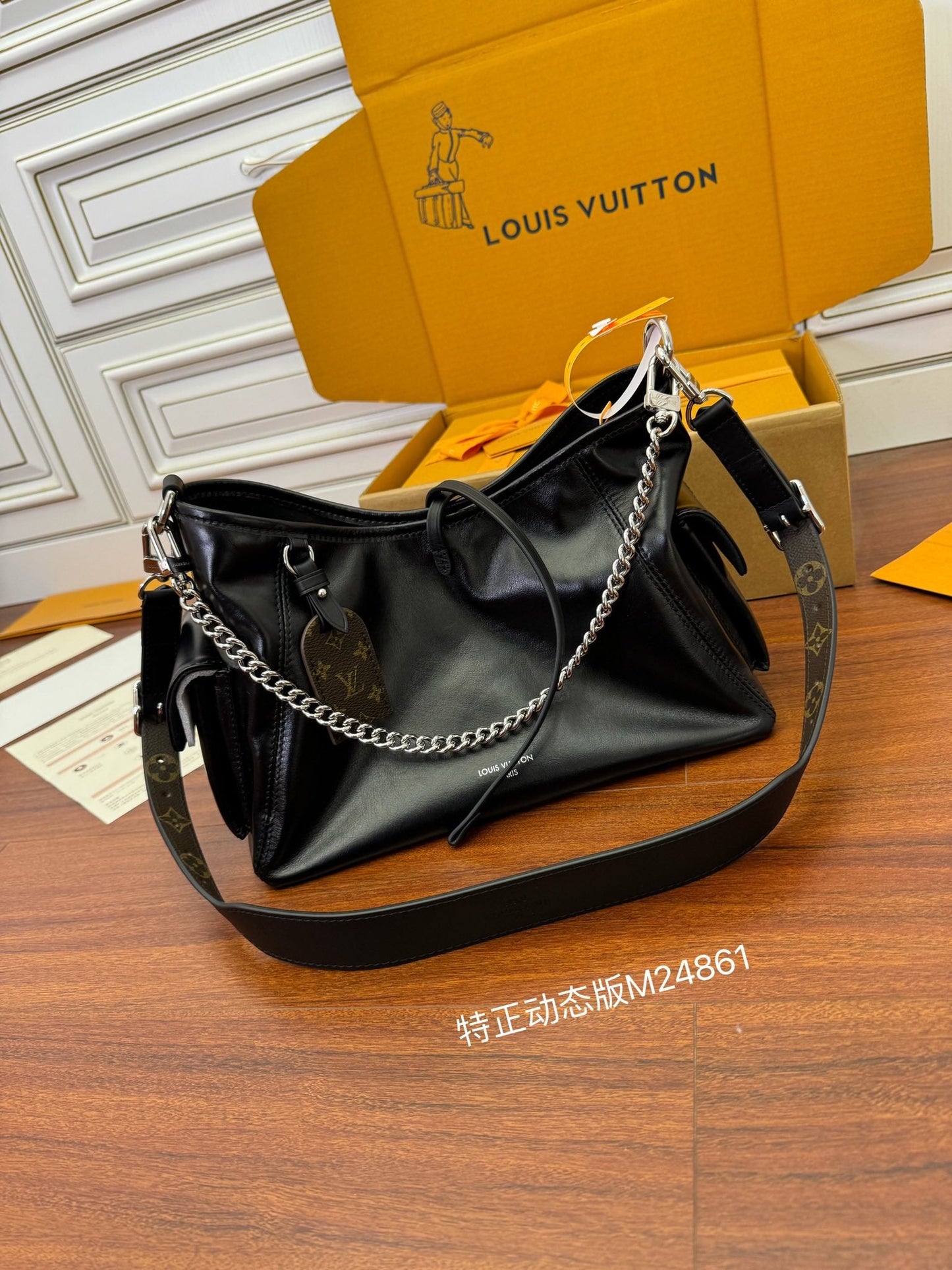 Exquisite leather bags-161